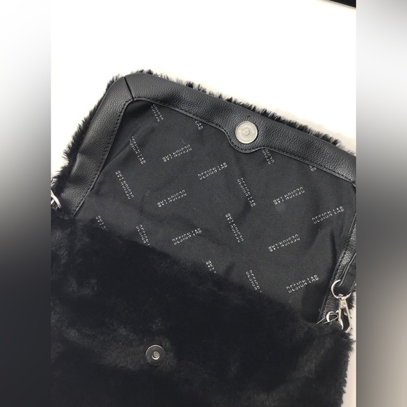 NWT DESIGN LAB LORD & TAYLOR FAUX FUR BAG - Picture 2 of 7